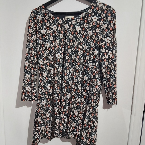 Floral tunic - Picture 2 of 4